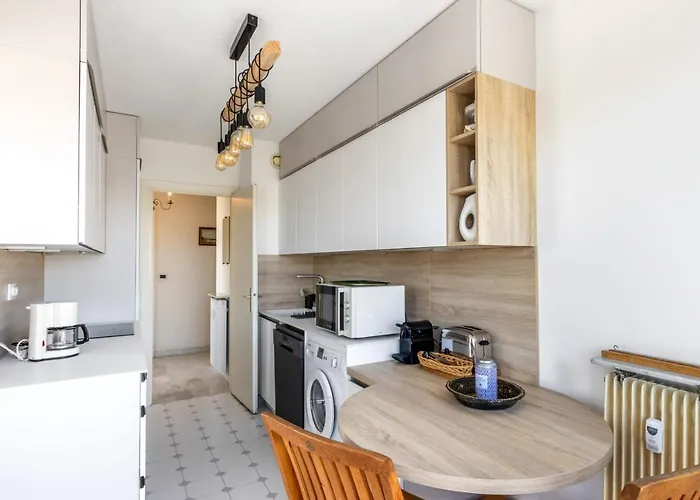 Orangerie - Welkeys * Antibes