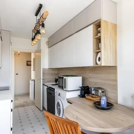 Orangerie - Welkeys * Antibes