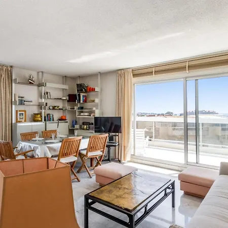 Orangerie - Welkeys Apartment *